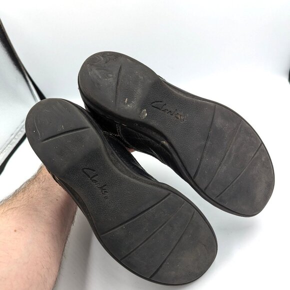 Clarks Whistle Bea Pebbled Leather Plaid Detail Ankle Boots Size 8 US Cap Toe - Picture 6 of 7